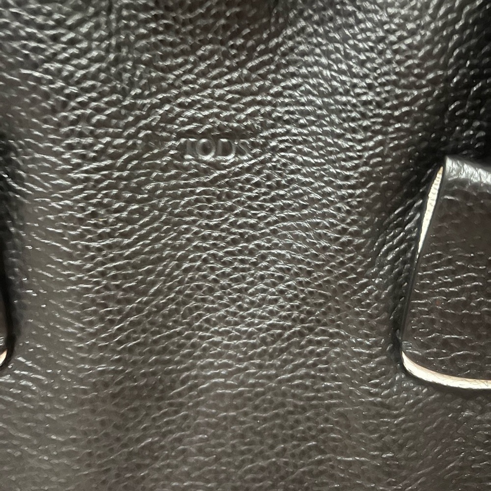 Authentic Tods tote 👜 with expandable storage soft pebbled leather durable - Picture 3 of 13